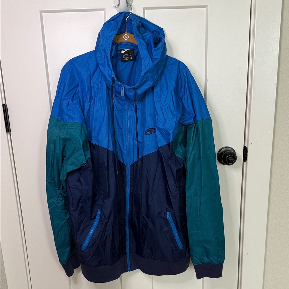 Nike Men's Blue and Teal Windbreaker